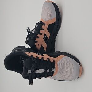 On - Cloudrunner Women Size 8 Waterproof Fade / Black Running Shoes